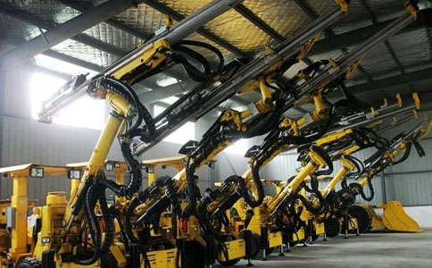 RFID倉(cāng)儲(chǔ)機(jī)械手.jpg RFID倉(cāng)儲(chǔ)機(jī)械手.jpg